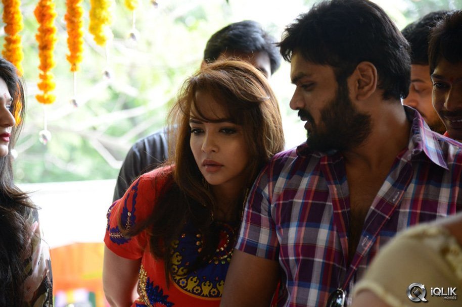 Pilavani-Perantam-Movie-Opening